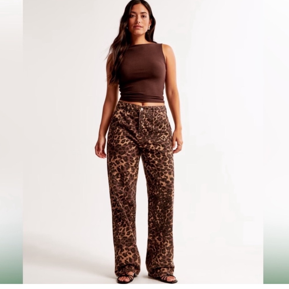 Abercrombie & Fitch Mid rise slouch curve love Leopard Print Pants